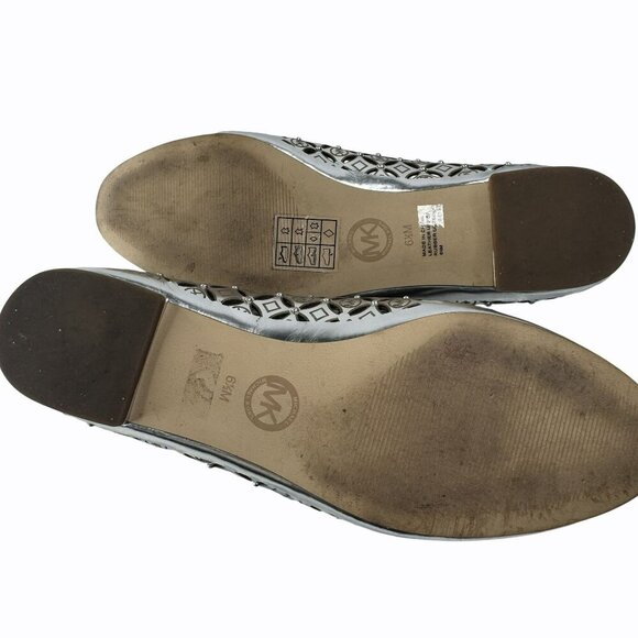 Michael Kors Womens Silver Metallic Gabri Laser-Cut Ballet Flats Size 6.5 EUC - Picture 8 of 8